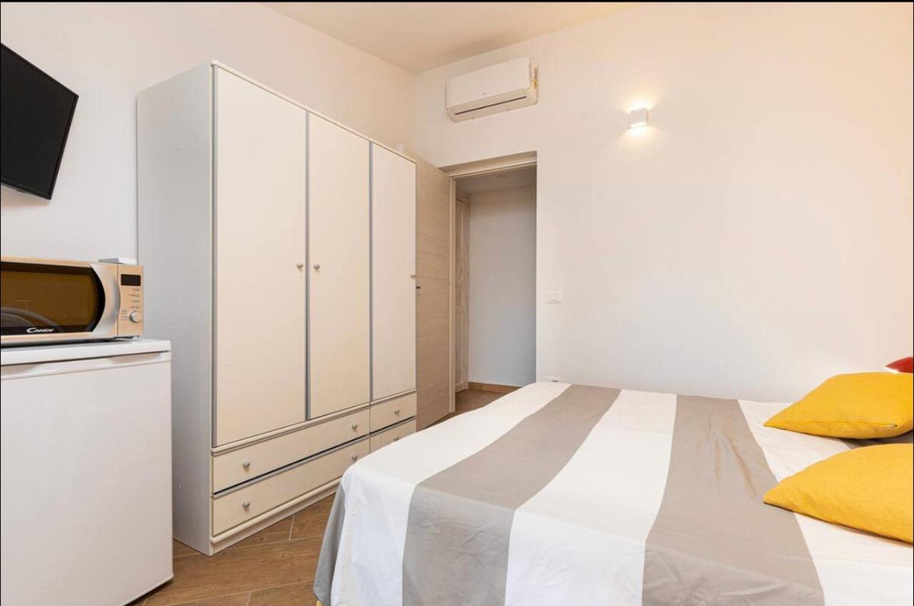 Casa Sharon Appartamento Vista Mare Ad Olbia Buitenkant foto